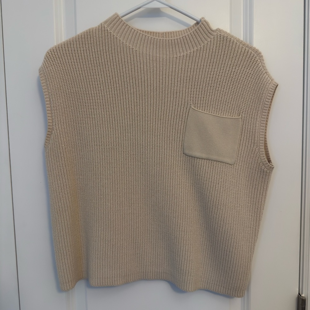 Himosyber Sleeveless Knit Pocket Sweater Vest in Beige